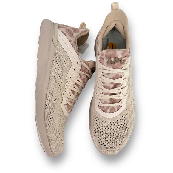 APL Techloom Chaser Low Top Trainer Sneaker Shoes Womens Sz 11 Leopard Pink - Picture 1 of 8